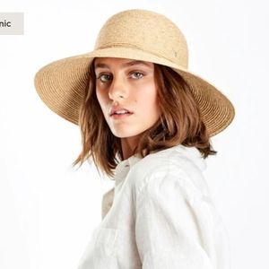 Helen Kaminski ✨ Raffia hat